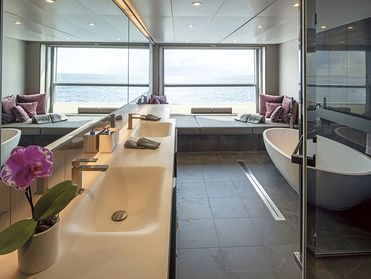 Owners Penthouse Suite Bathroom, Scenic Eclipse I