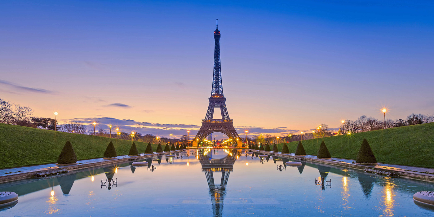 Eiffel Tower at dusk
