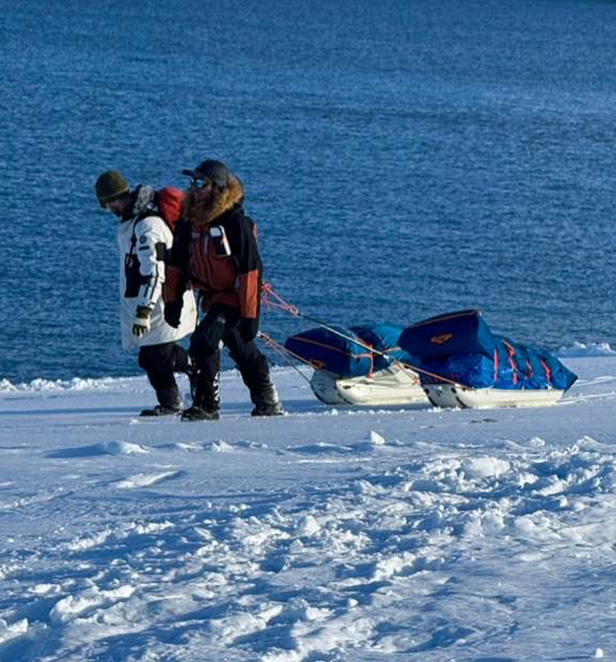 Dr Scott Pallett & Bill Kwok returning from Mount Erebus