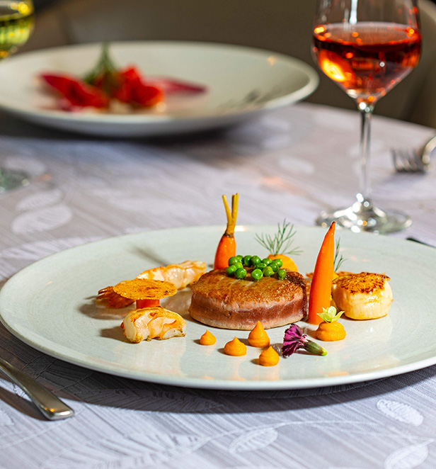 Scenic Diamond tuna steak meal